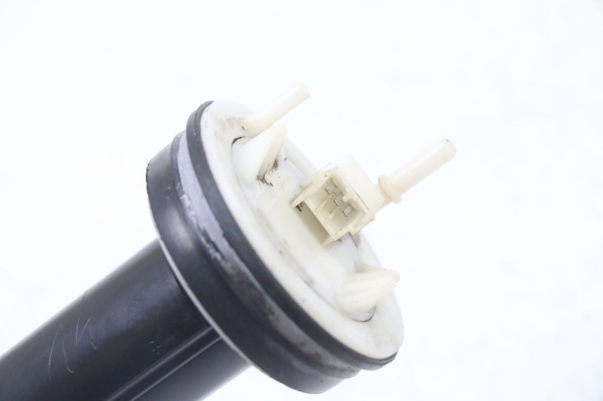 photo de INDICATORE LIVELLO CARBURANTE APRILIA ATLANTIC 125 (2003 - 2009) - Dettaglio del componente