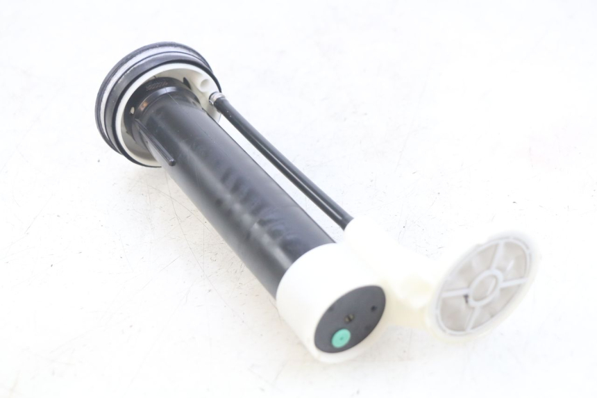 photo de INDICATORE LIVELLO CARBURANTE APRILIA ATLANTIC 125 (2003 - 2009) - Dettaglio del componente