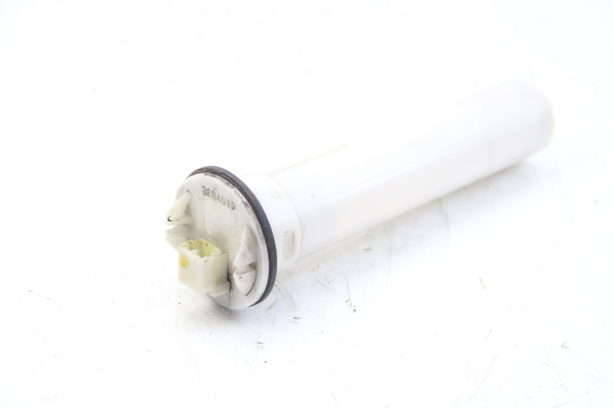 photo de INDICATORE LIVELLO CARBURANTE PIAGGIO BEVERLY 125 (2010 - 2015) - Vista principale