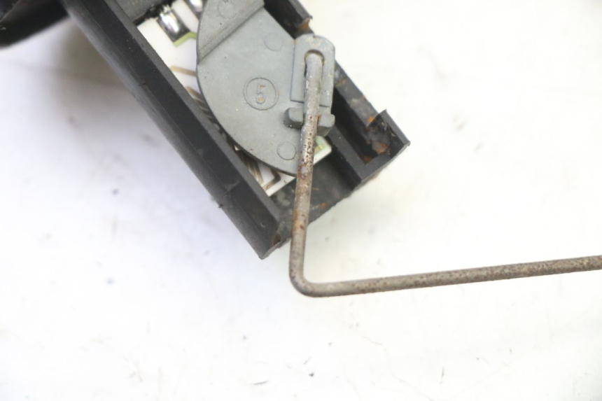 photo de MISURATORE DEL LIVELLO DEL CARBURANTE MASH BIBOP 2T 50 (2013 - 2018) - Zoom sullo stato d'uso