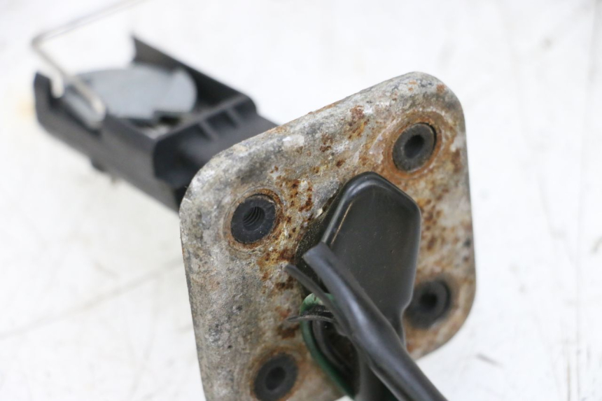 photo de SERBATOIO GALLEGGIANTE MBK BOOSTER SPIRIT NAKED 50 (2004 - 2017) - Primo piano tecnico