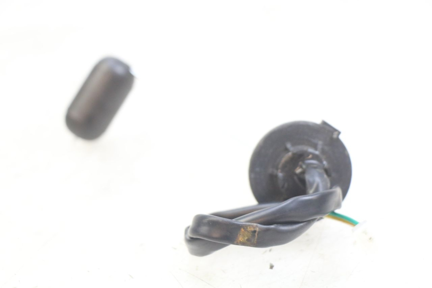 photo de INDICATORE LIVELLO CARBURANTE ORCAL CAVARO 4T 50 (2019 - 2023) - Altra angolazione