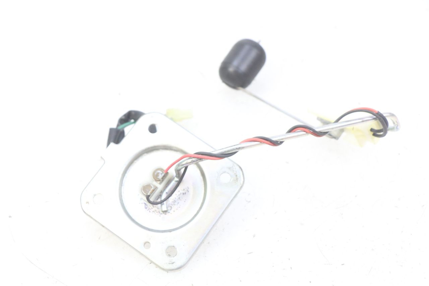 photo de INDICATORE LIVELLO CARBURANTE HONDA CB R 1000 (2018 - 2023) - Zoom sullo stato d'uso