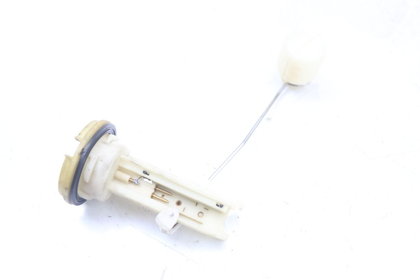 photo de INDICATORE LIVELLO CARBURANTE PEUGEOT ELYSTAR 50 (2002 - 2014) - Zoom sullo stato d'uso