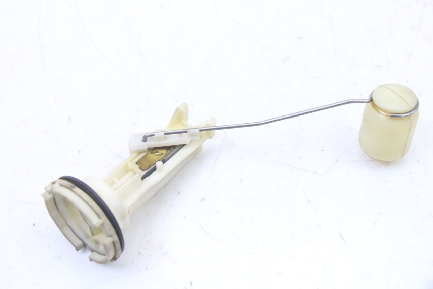 photo de INDICATORE LIVELLO CARBURANTE PEUGEOT ELYSTAR 50 (2002 - 2014) - Zoom sullo stato d'uso