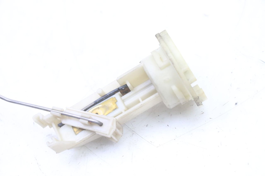 photo de INDICATORE LIVELLO CARBURANTE PEUGEOT ELYSTAR 50 (2002 - 2014) - Dettaglio del componente