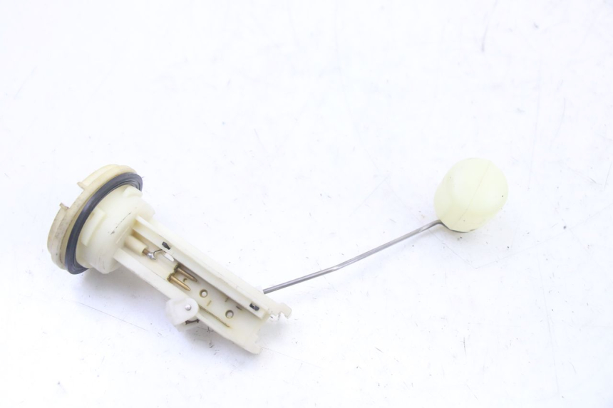 photo de INDICATORE LIVELLO CARBURANTE PEUGEOT ELYSTAR 50 (2002 - 2014) - Zoom sullo stato d'uso