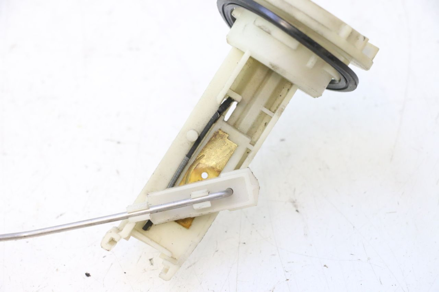 photo de INDICATORE LIVELLO CARBURANTE PEUGEOT ELYSTAR 50 (2002 - 2014) - Dettaglio del componente