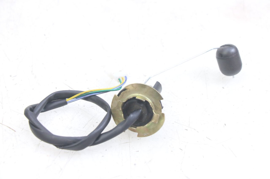 photo de INDICATORE LIVELLO CARBURANTE JM MOTORS EVOLIS 4T 50 (2018 - 2022) - Primo piano tecnico