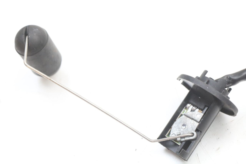 photo de INDICATORE LIVELLO CARBURANTE SYM FIDDLE 2 50 (2008 - 2013) - Altra angolazione