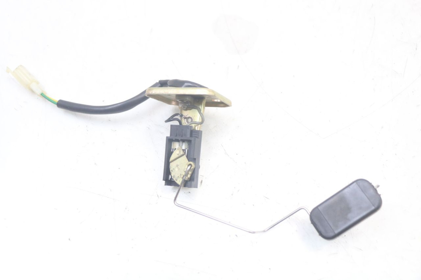 photo de INDICATORE LIVELLO CARBURANTE SYM FIDDLE 3 III 125 (2014 - 2020) - Zoom sullo stato d'uso