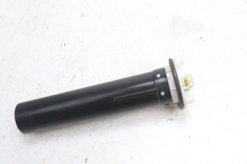 photo de INDICATORE LIVELLO CARBURANTE PIAGGIO FLY 2T 50 (2004 - 2017) - Vista principale