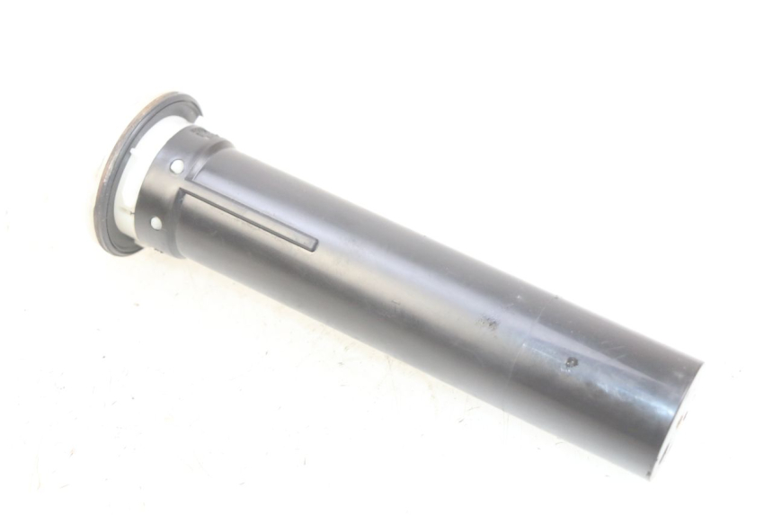 photo de INDICATORE LIVELLO CARBURANTE GILERA GP 800 (2007 - 2013) - Altra angolazione