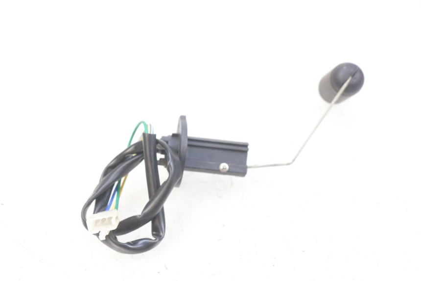 photo de INDICATORE LIVELLO CARBURANTE EUROCKA GTR-C 50 (2012 - 2021) - Zoom sullo stato d'uso