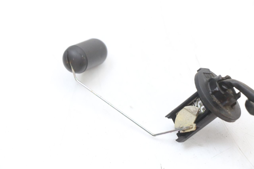 photo de INDICATORE LIVELLO CARBURANTE EUROCKA GTR 50 (2007 - 2017) - Zoom sullo stato d'uso