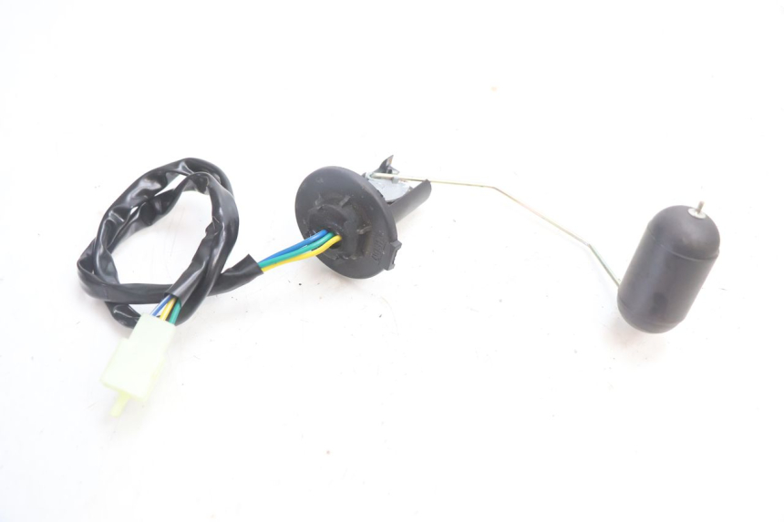 photo de INDICATORE LIVELLO CARBURANTE EUROCKA GTR 50 (2007 - 2017) - Zoom sullo stato d'uso