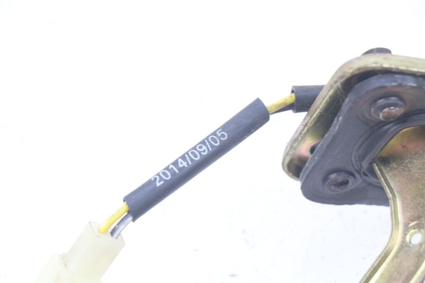 photo de INDICATORE LIVELLO CARBURANTE PEUGEOT KISBEE 2T 50 (2010 - 2017) - Dettaglio del componente