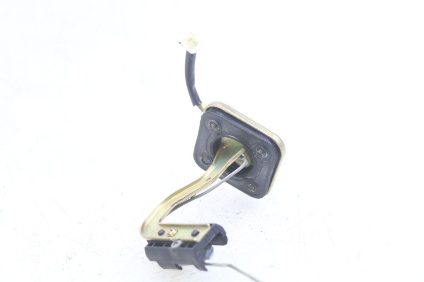 photo de INDICATORE LIVELLO CARBURANTE PEUGEOT KISBEE 2T 50 (2010 - 2017) - Dettaglio del componente