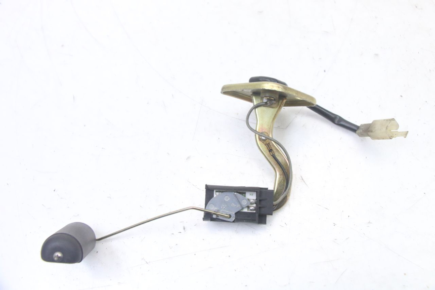 photo de INDICATORE LIVELLO CARBURANTE PEUGEOT KISBEE 2T 50 (2010 - 2017) - Vista principale