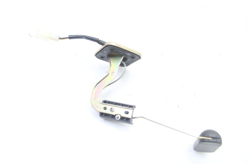 photo de INDICATORE LIVELLO CARBURANTE PEUGEOT KISBEE 2T 50 (2010 - 2017) - Zoom sullo stato d'uso