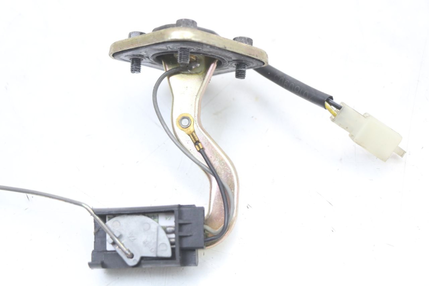 photo de INDICATORE LIVELLO CARBURANTE PEUGEOT KISBEE 4T 50 (2018 - 2022) - Primo piano tecnico