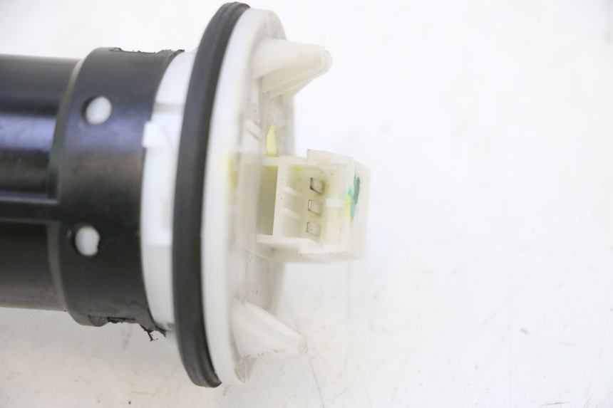 photo de INDICATORE LIVELLO CARBURANTE PIAGGIO LIBERTY IGET 4T 50 (2015 - 2020) - Stato della superficie e materiale