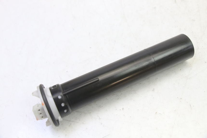 photo de SERBATOIO GALLEGGIANTE PIAGGIO MP3 HPE 310 (2024 - 2025) - Primo piano tecnico