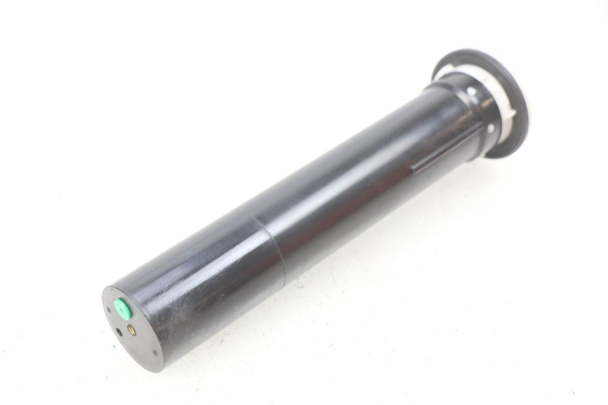 photo de INDICATORE LIVELLO CARBURANTE PIAGGIO MP3 LT 300 (2010 - 2016) - Altra angolazione