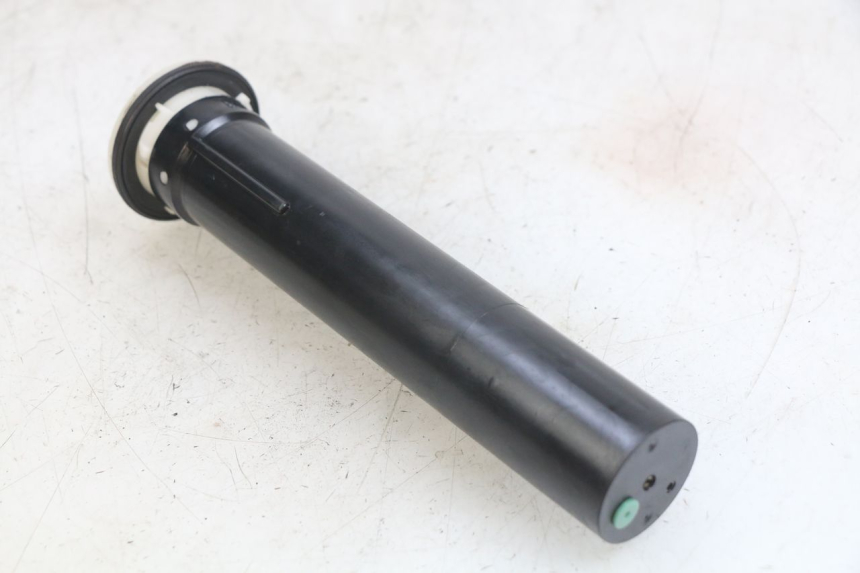 photo de INDICATORE LIVELLO CARBURANTE PIAGGIO MP3 LT 400 (2007 - 2012) - Altra angolazione