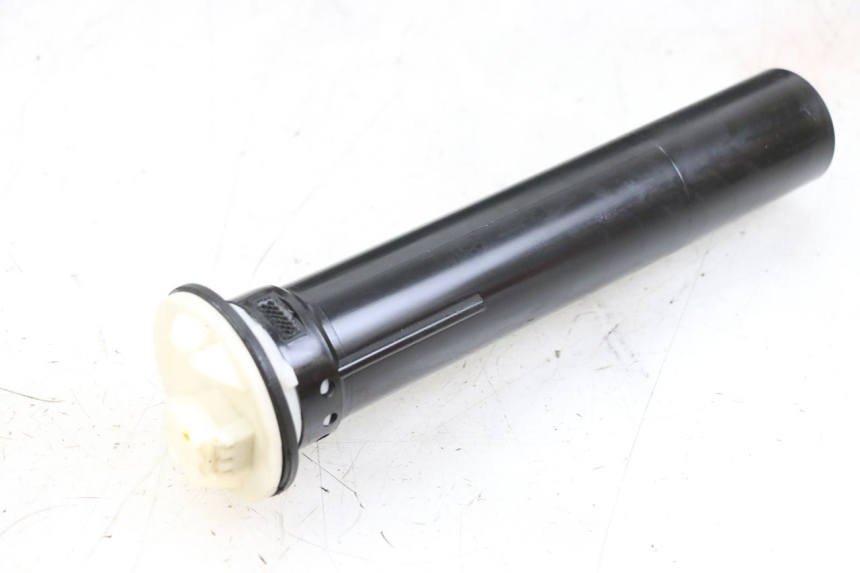 photo de INDICATORE LIVELLO CARBURANTE PIAGGIO MP3 LT 400 (2007 - 2012) - Altra angolazione