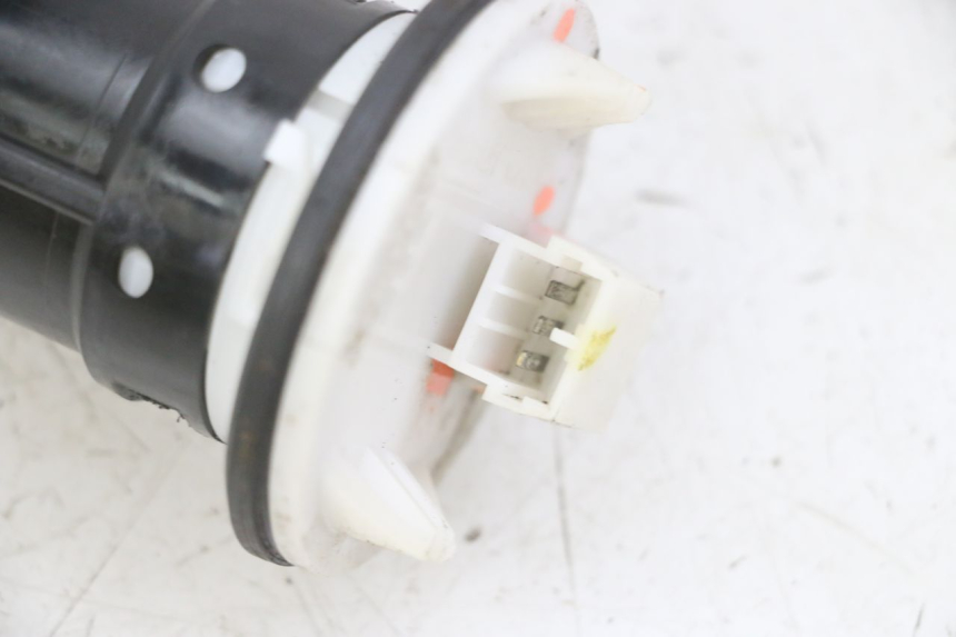 photo de INDICATORE LIVELLO CARBURANTE PIAGGIO MP3 LT 300 (2010 - 2016) - Dettagli dei punti di fissaggio