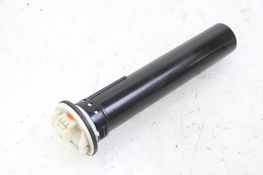 photo de INDICATORE LIVELLO CARBURANTE PIAGGIO MP3 500 (2014 - 2017) - Vista principale