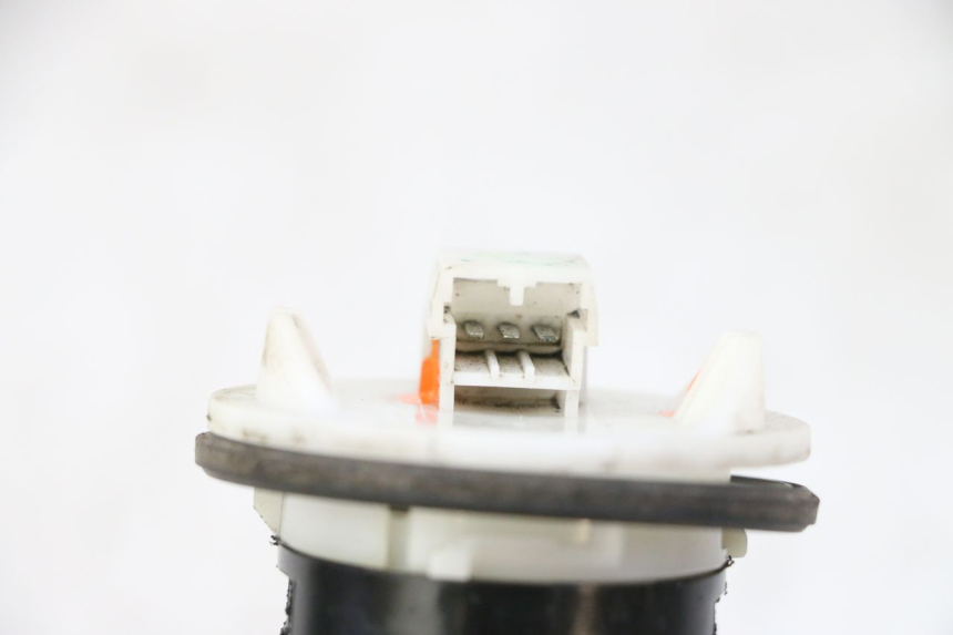 photo de INDICATORE LIVELLO CARBURANTE PIAGGIO MP3 RL 250 (2006 - 2010) - Primo piano tecnico