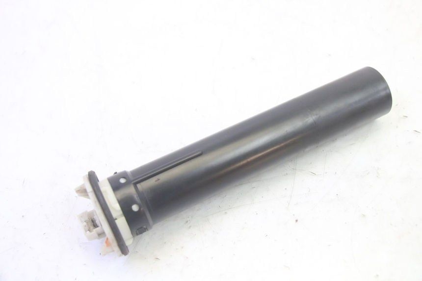 photo de INDICATORE LIVELLO CARBURANTE PIAGGIO MP3 RL 250 (2006 - 2010) - Altra angolazione