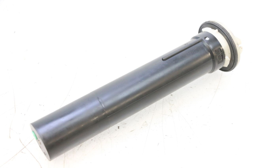 photo de INDICATORE LIVELLO CARBURANTE PIAGGIO MP3 RL 250 (2006 - 2010) - Primo piano tecnico