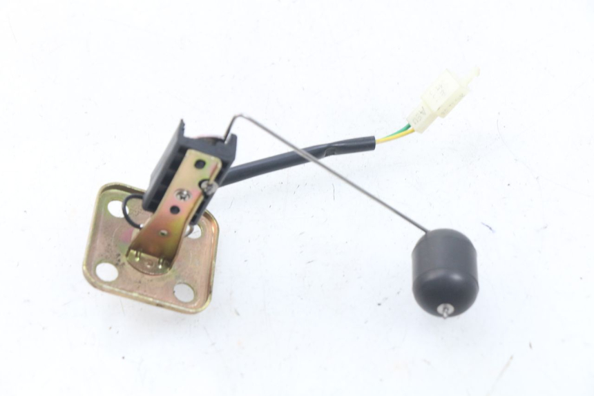 photo de INDICATORE LIVELLO CARBURANTE SYM ORBIT 2 4T 50 (2018 - 2022) - Altra angolazione