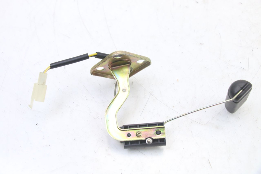 photo de INDICATORE LIVELLO CARBURANTE PEUGEOT KISBEE 4T 50 (2018 - 2022) - Altra angolazione