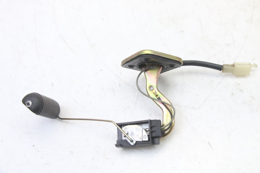 photo de INDICATORE LIVELLO CARBURANTE PEUGEOT KISBEE 4T 50 (2010 - 2017) - Vista principale