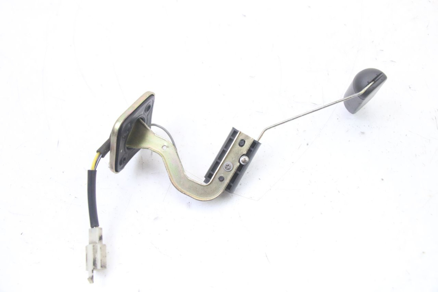 photo de INDICATORE LIVELLO CARBURANTE PEUGEOT KISBEE 4T 50 (2018 - 2022) - Zoom sullo stato d'uso