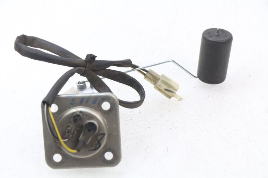 photo de Livello serbatoio carburante PIAGGIO PRIMAVERA 125 (2013 - 2021) - Zoom sullo stato d'uso