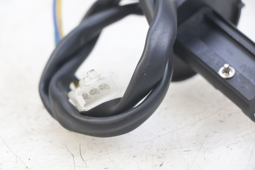 photo de INDICATORE LIVELLO CARBURANTE TNT MOTOR ROMA 10' 4T 50 (2019 - 2022) - Zoom sullo stato d'uso