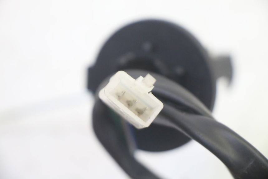 photo de INDICATORE LIVELLO CARBURANTE TNT MOTOR ROMA 10' 4T 50 (2019 - 2022) - Altra angolazione