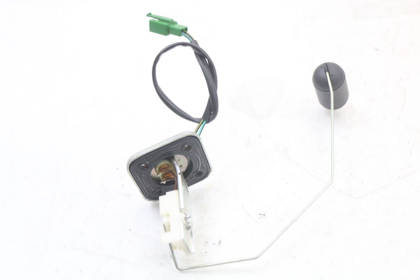 photo de SERBATOIO GALLEGGIANTE ROYAL ENFIELD CONTINENTAL GT 650 (2019 - 2024) - Altra angolazione