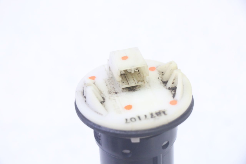 photo de INDICATORE LIVELLO CARBURANTE GILERA RUNNER SP 50 (2009 - 2017) - Altra angolazione