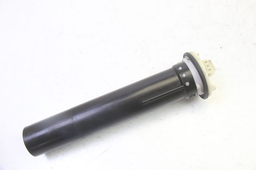 photo de INDICATORE LIVELLO CARBURANTE GILERA RUNNER SP 50 (2009 - 2017) - Primo piano tecnico