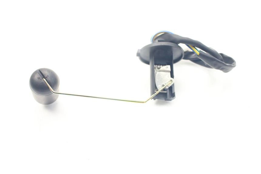 photo de INDICATORE LIVELLO CARBURANTE JM MOTORS SANTANA 50 (2014 - 2023) - Primo piano tecnico