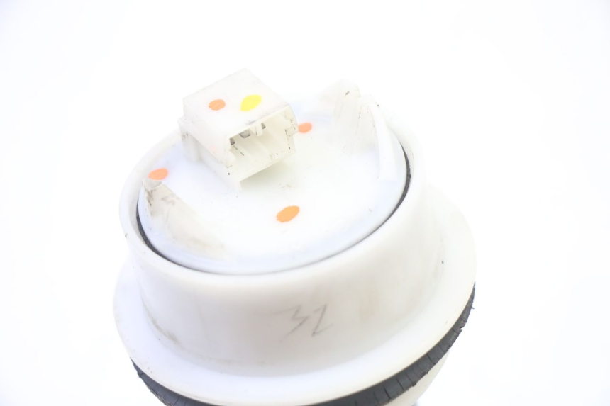 photo de SERBATOIO GALLEGGIANTE PEUGEOT SATELIS 250 (2006 - 2012) - Altra angolazione