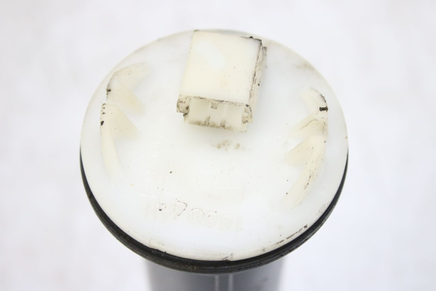 photo de INDICATORE LIVELLO CARBURANTE APRILIA SCARABEO 100 (2003 - 2012) - Primo piano tecnico