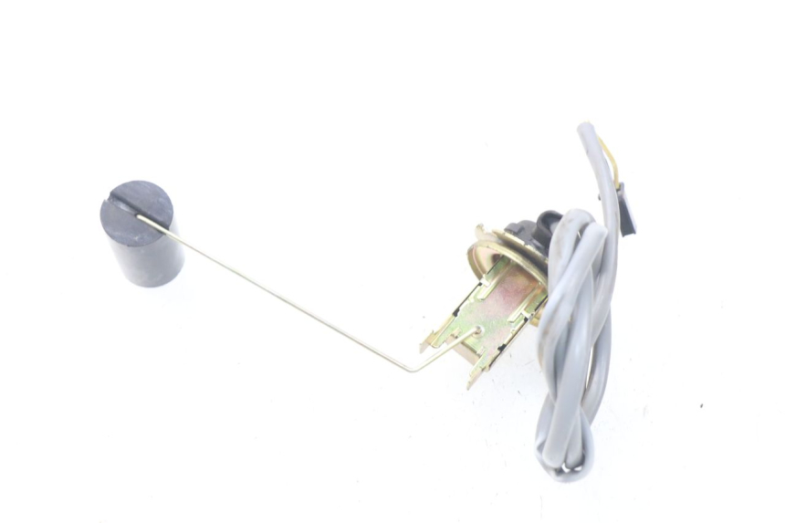 photo de Livello serbatoio carburante HONDA SCV LEAD 100 (2003 - 2007) - Zoom sullo stato d'uso