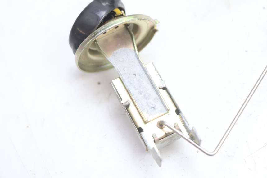 photo de SERBATOIO GALLEGGIANTE PEUGEOT SPEEDFIGHT 2 AC 50 (2000 - 2009) - Altra angolazione